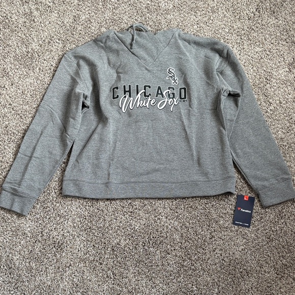 Fanatics Women's Gray Chicago White Sox Sweatshirt - Picture 1 of 9